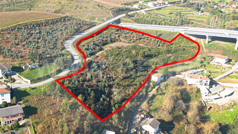 Terreno para Construção / Lousada, Cernadelo e Lousada (São Miguel e Santa Margarida)