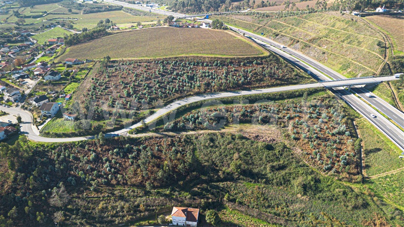 Terreno para Construção  Lousada, Cernadelo e Lousada (São Miguel e Santa Margarida) - 1414733 - 2