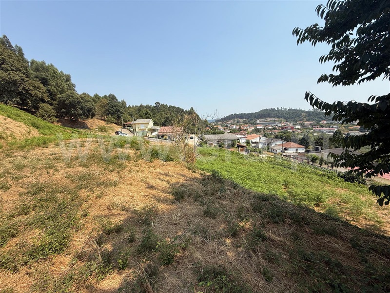 Terreno para Construção  Lousada, Cernadelo e Lousada (São Miguel e Santa Margarida) - 1502429 - 4