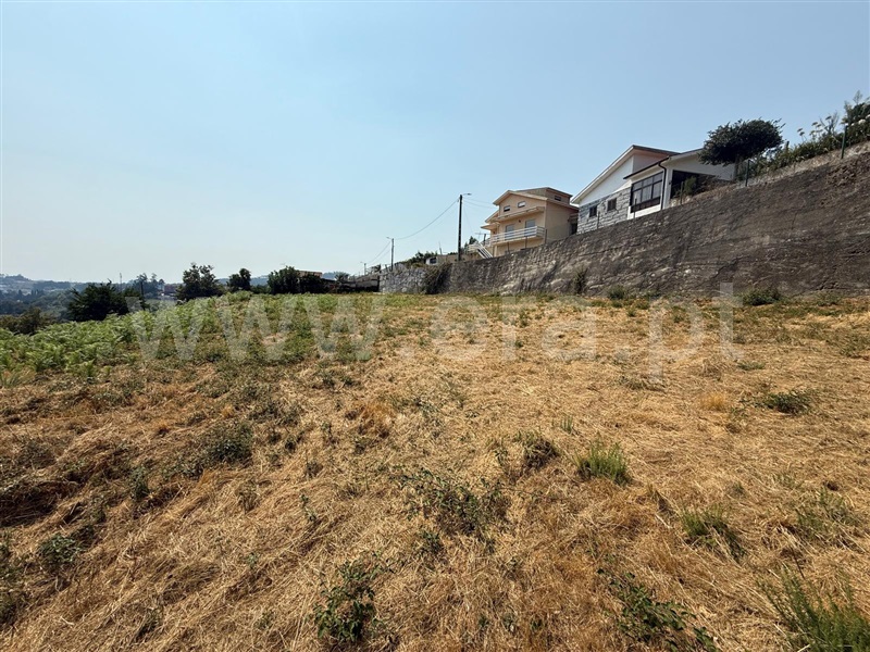 Terreno para Construção  Lousada, Cernadelo e Lousada (São Miguel e Santa Margarida) - 1502429 - 9