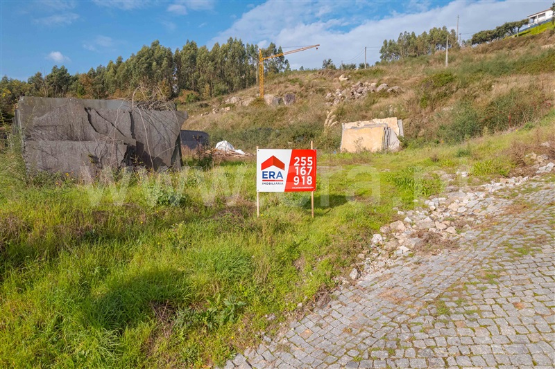 Terreno para Construção / Lousada, Figueiras e Covas