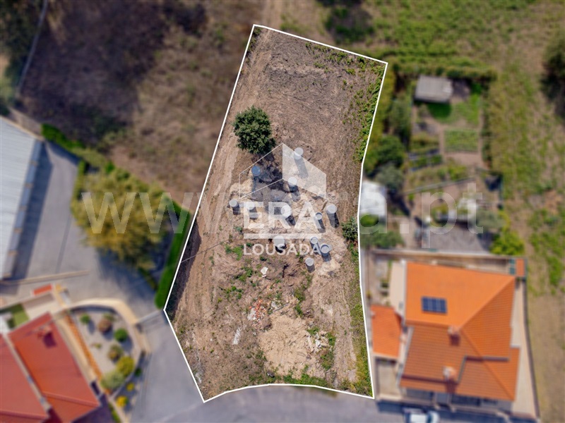 Terreno para Construção / Lousada, Lustosa e Barrosas (Santo Estêvão)