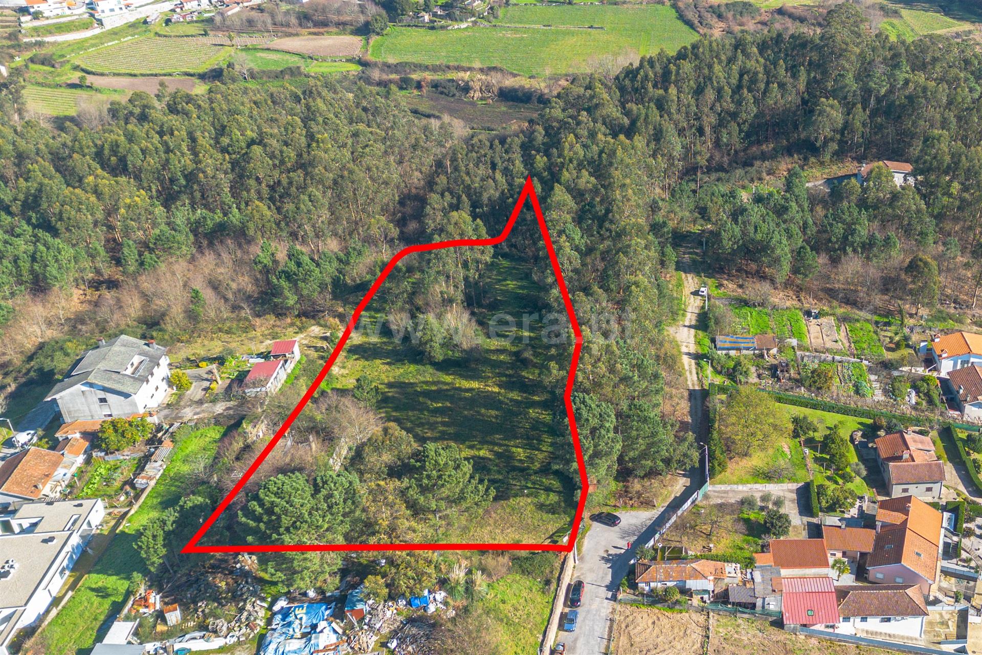 Land for sale in Lousada, Portugal — €80,000