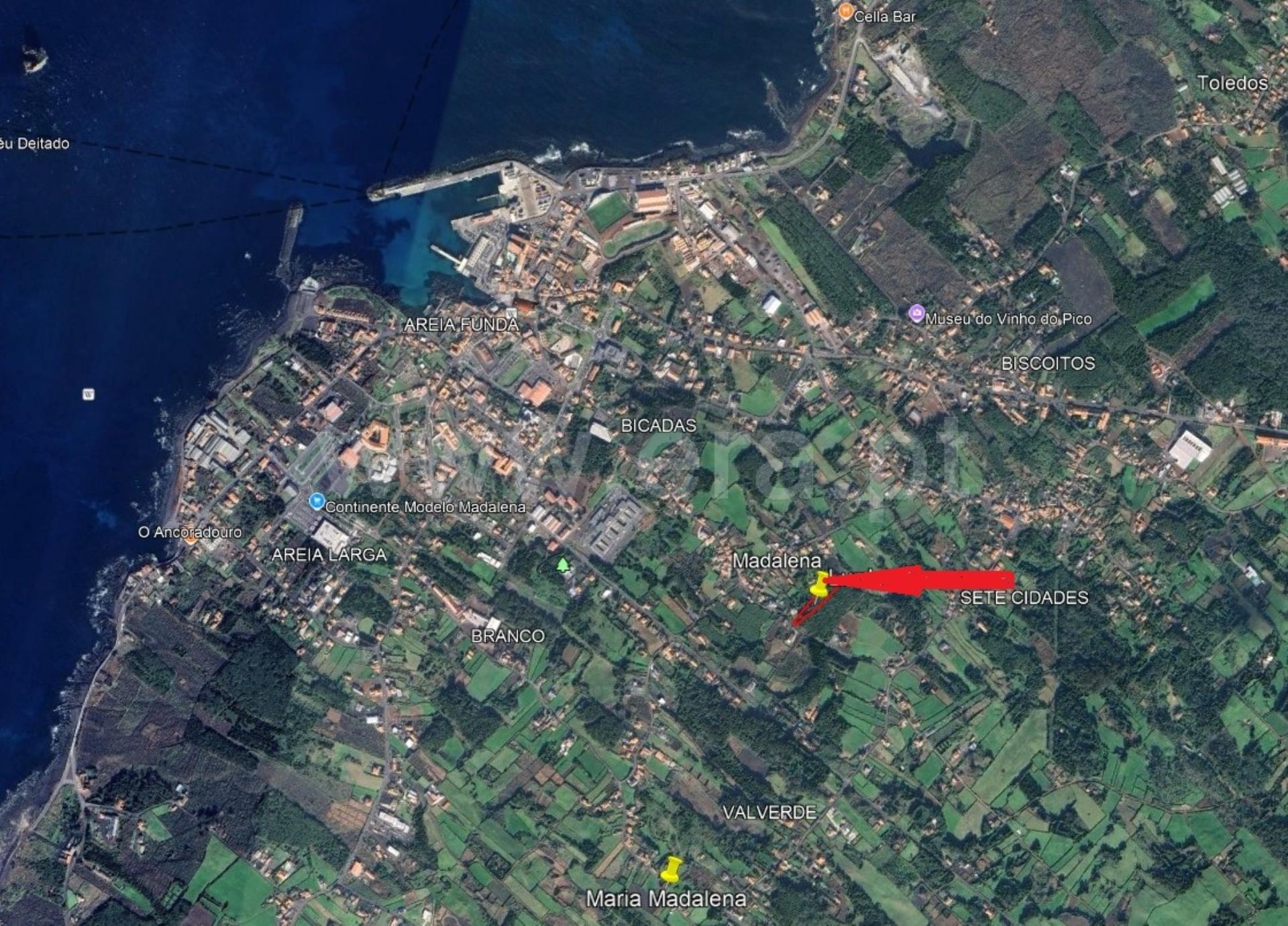 Land for sale in Vila Nova de Gaia, Portugal — €188,000