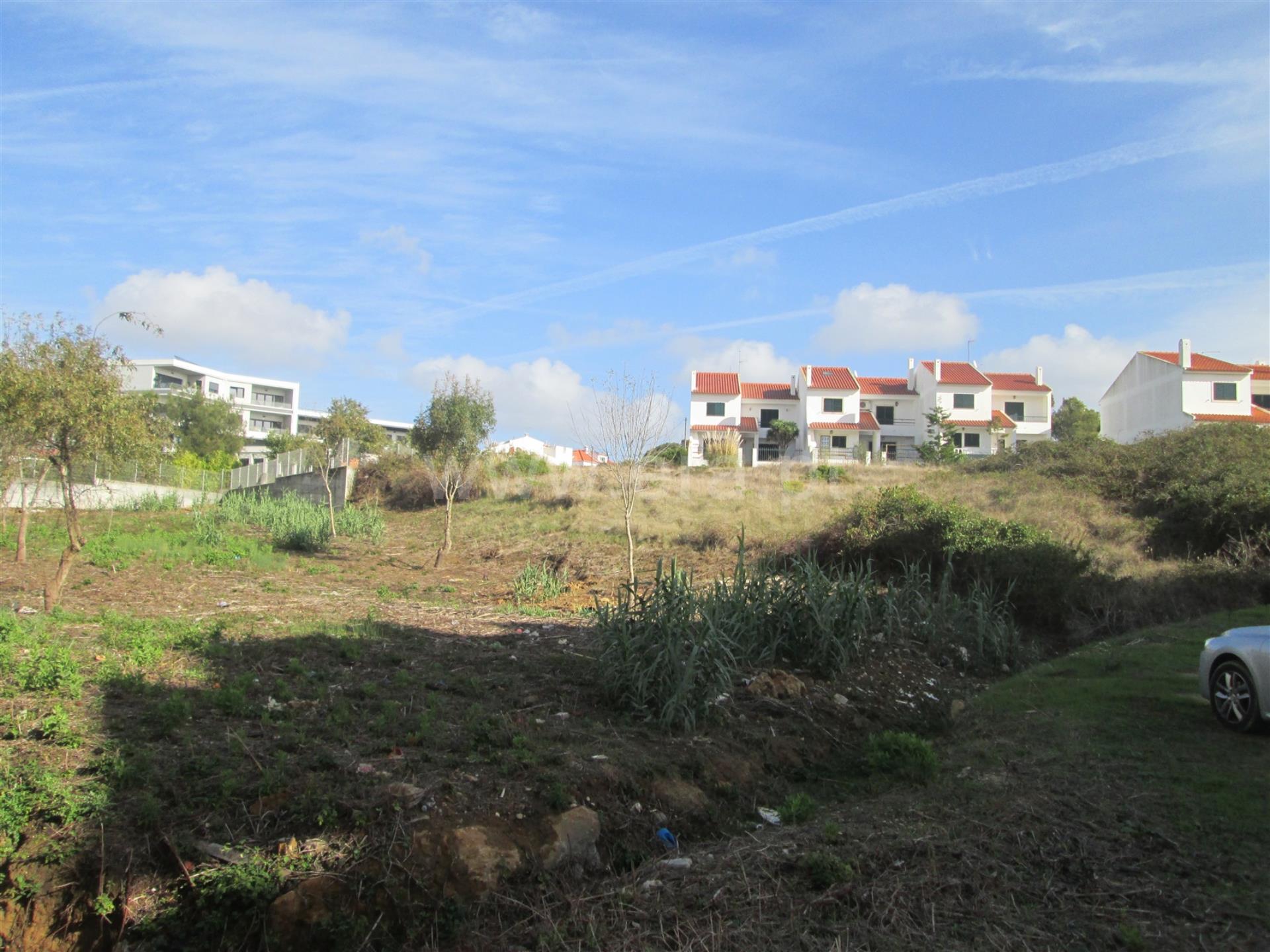 Land for sale in Mafra, Portugal — €175,000