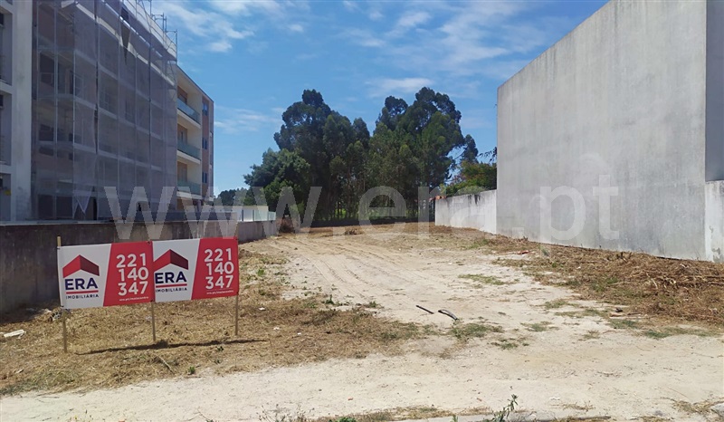 Terreno para Construção / Maia, Castêlo da Maia