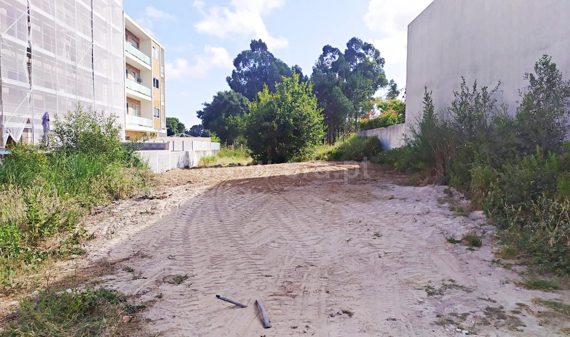 Land for sale in Maia, Portugal — €150,000