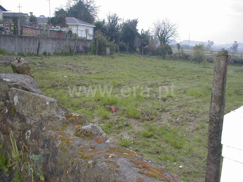 Terreno para Construção / Maia, Igreja