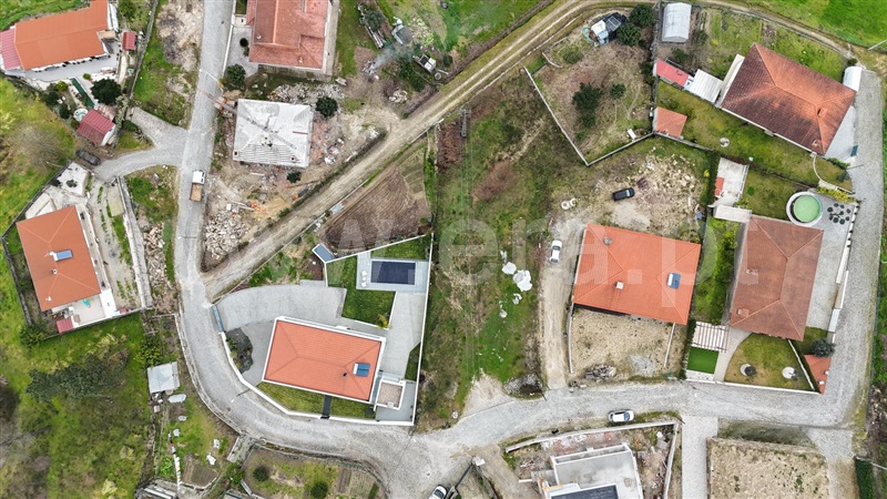 Terreno para Construção / Marco de Canaveses, Avessadas e Rosém