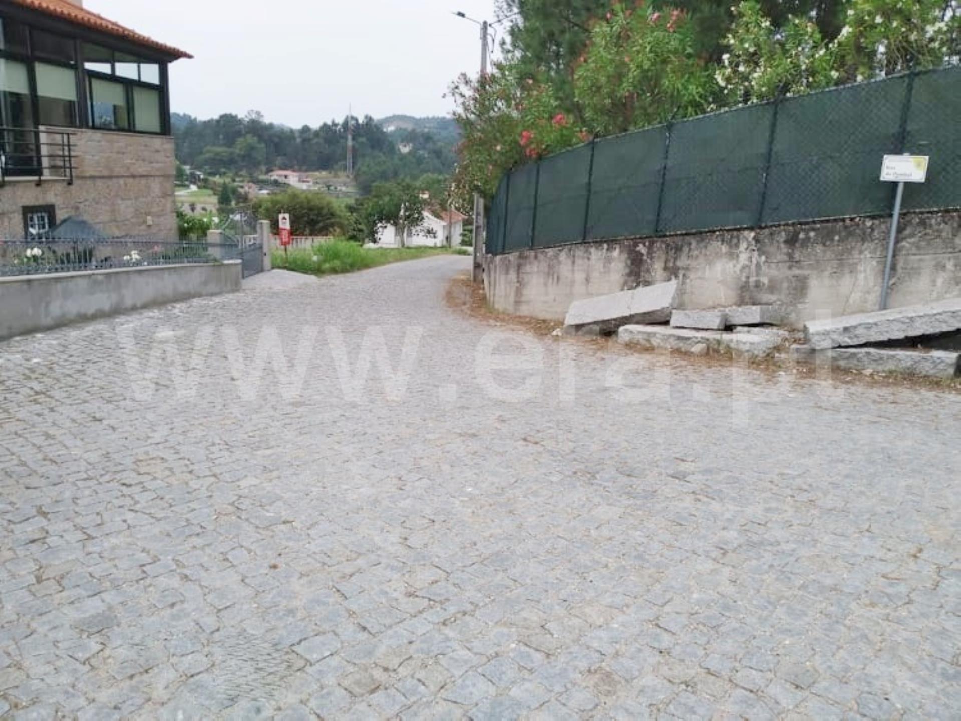 Land for sale in Marco de Canaveses, Portugal — €107,000