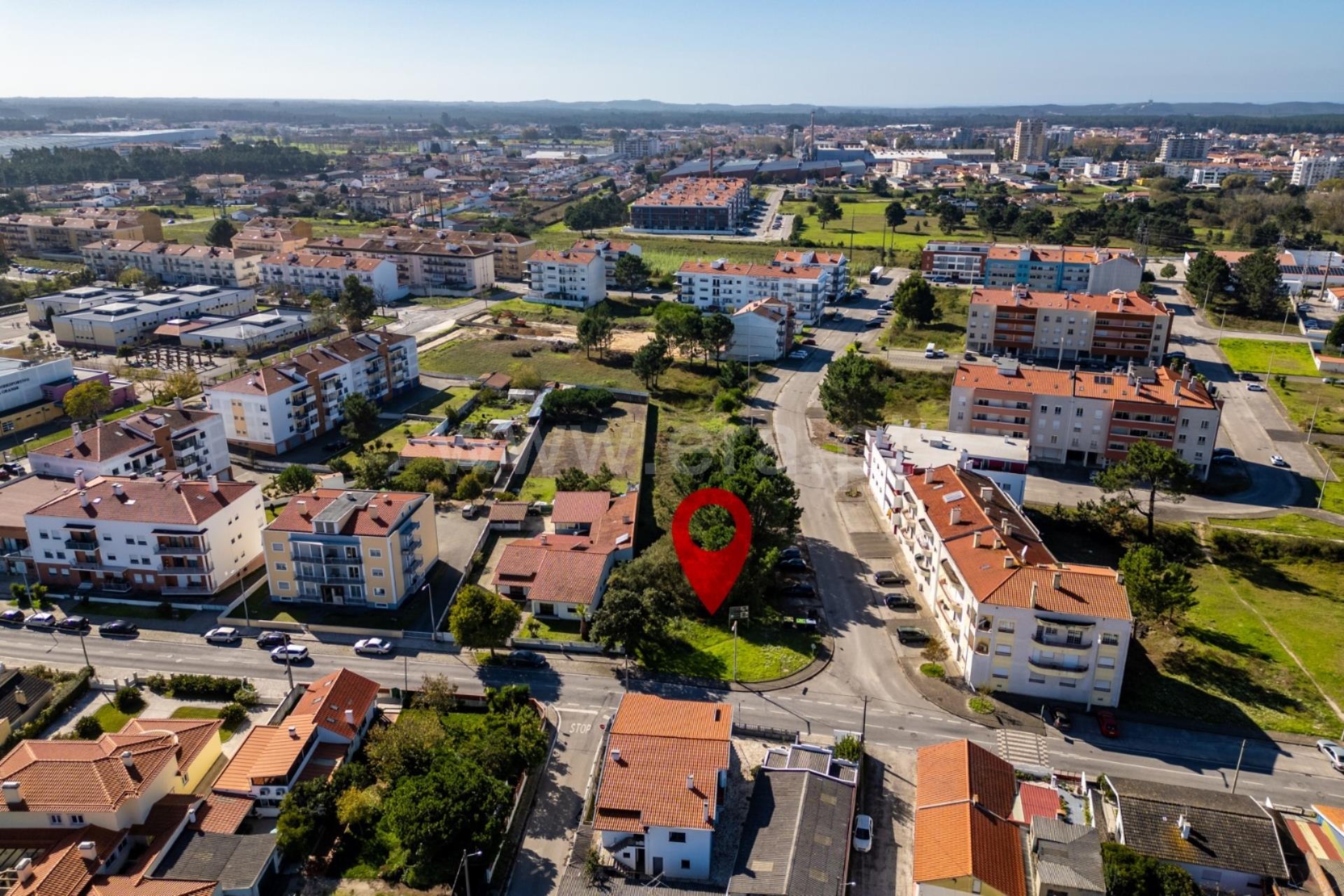 Land for sale in Marinha Grande, Portugal — €167,000