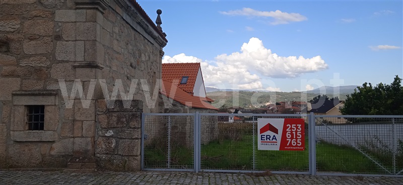 Terreno para Construção / Melgaço, Prado e Remoães