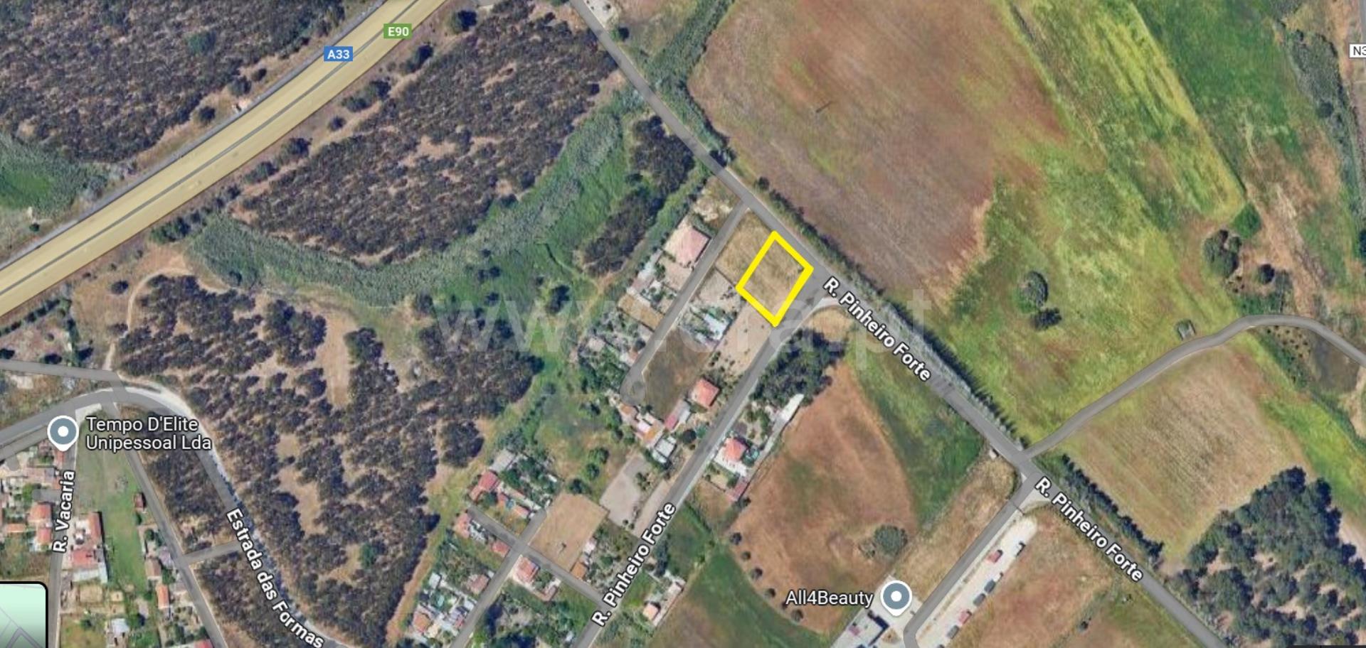 Land for sale in Moita, Portugal — €168,000
