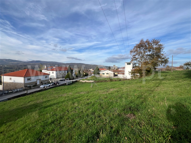 Terreno para Construção / Montalegre, Montalegre e Padroso