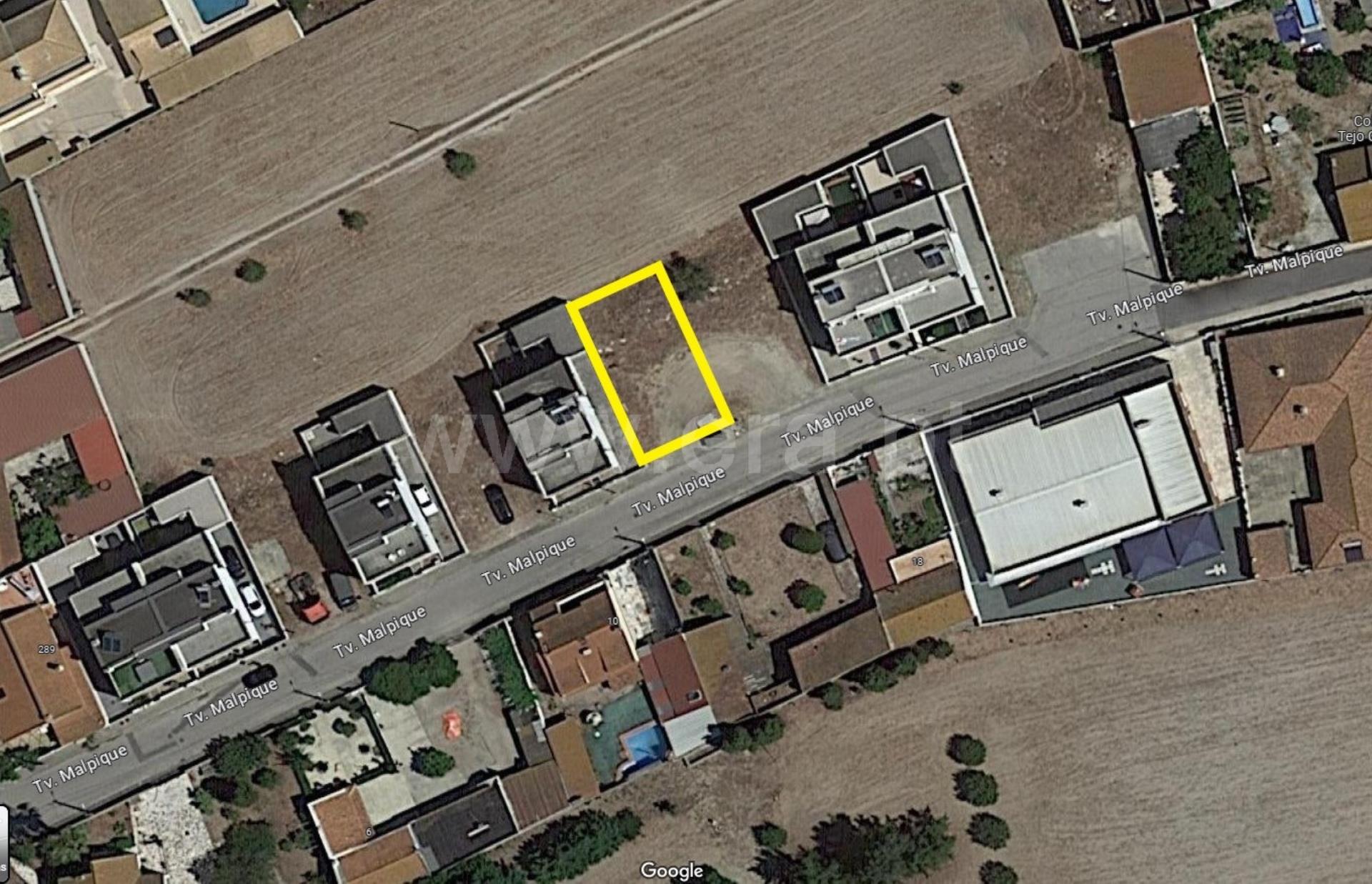 Land for sale in Montijo, Portugal — €80,000