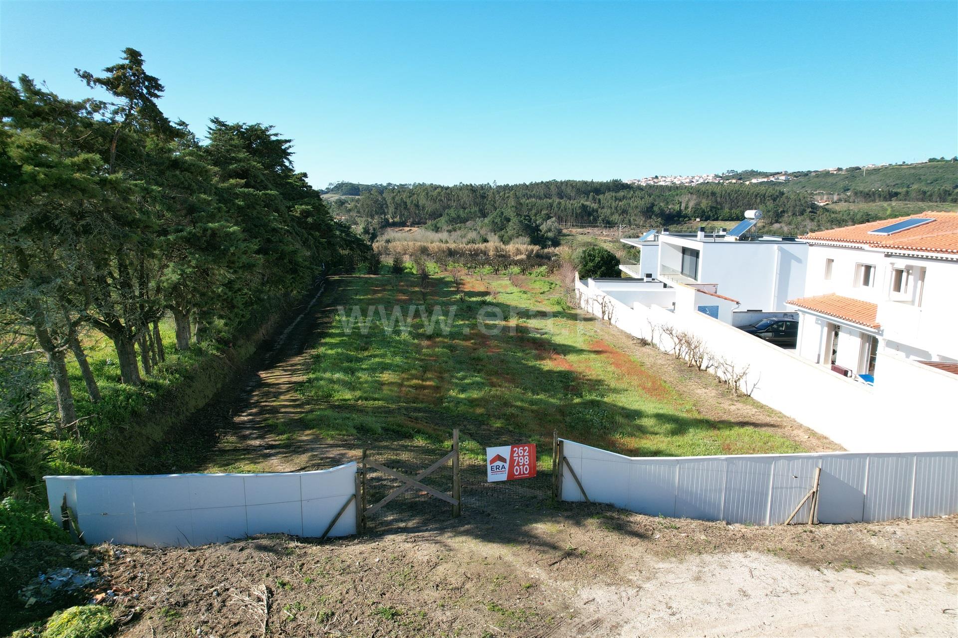 Land for sale in Óbidos, Portugal — €90,000