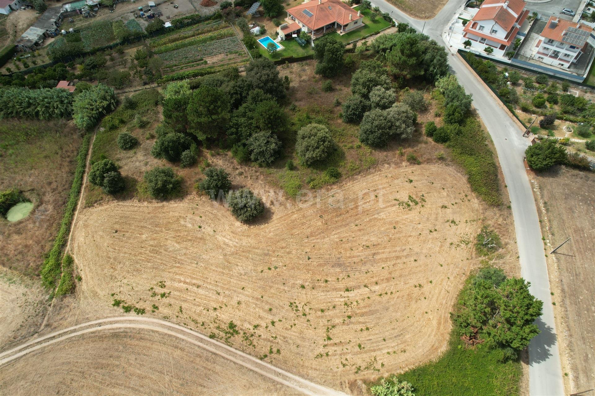 Land for sale in Óbidos, Portugal — €270,000