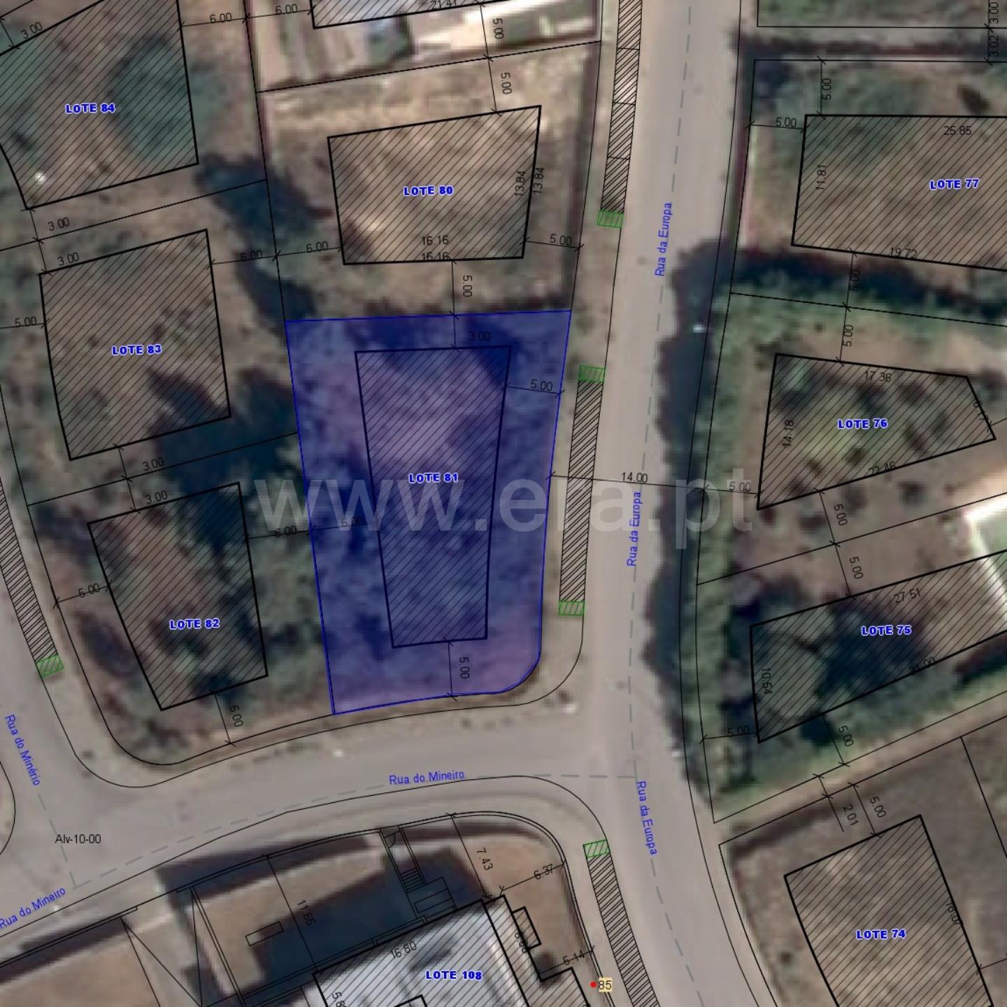 Land for sale in Oliveira de Azeméis, Portugal — €77,500
