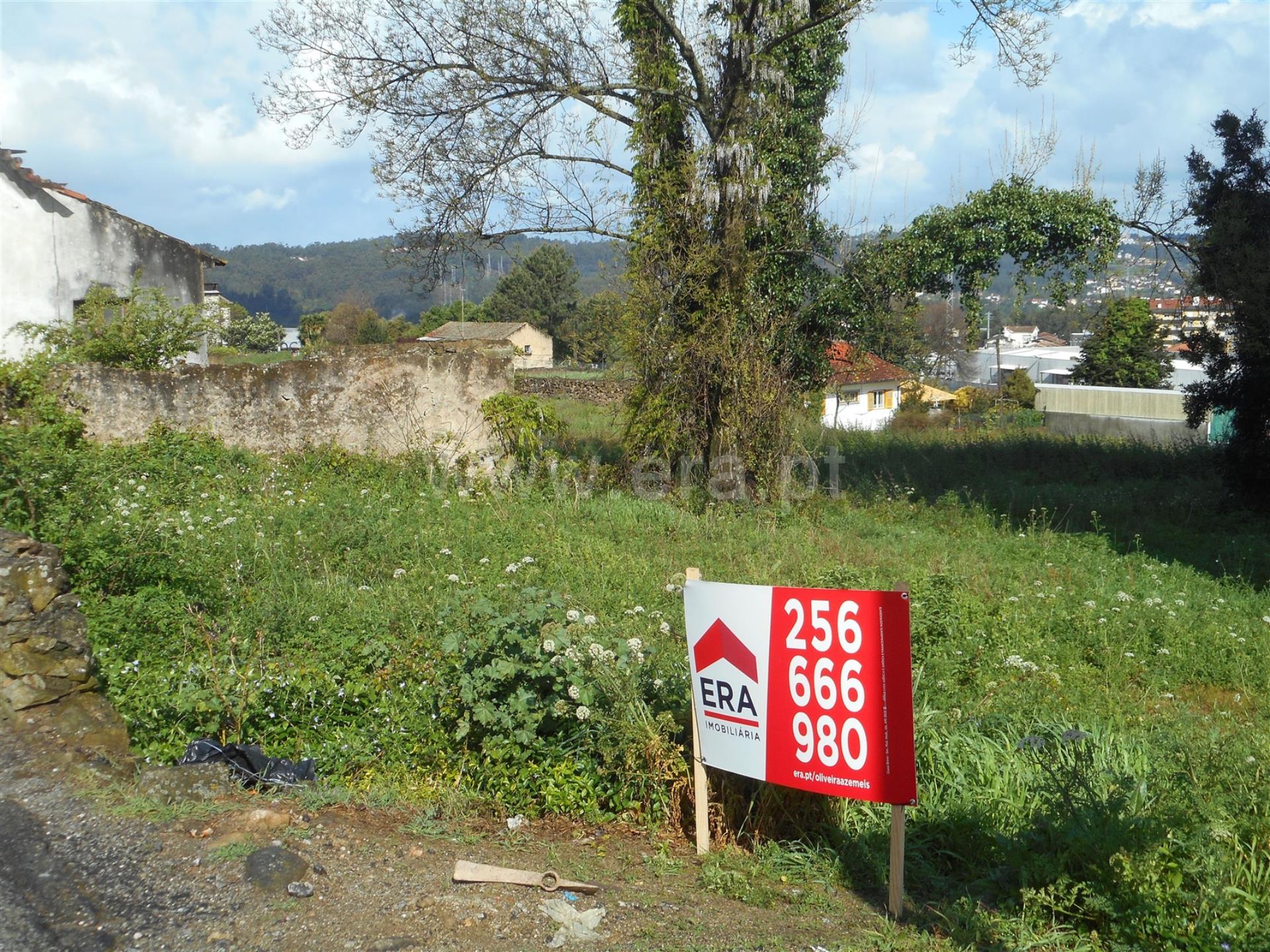 Land for sale in Oliveira de Azeméis, Portugal — €170,000