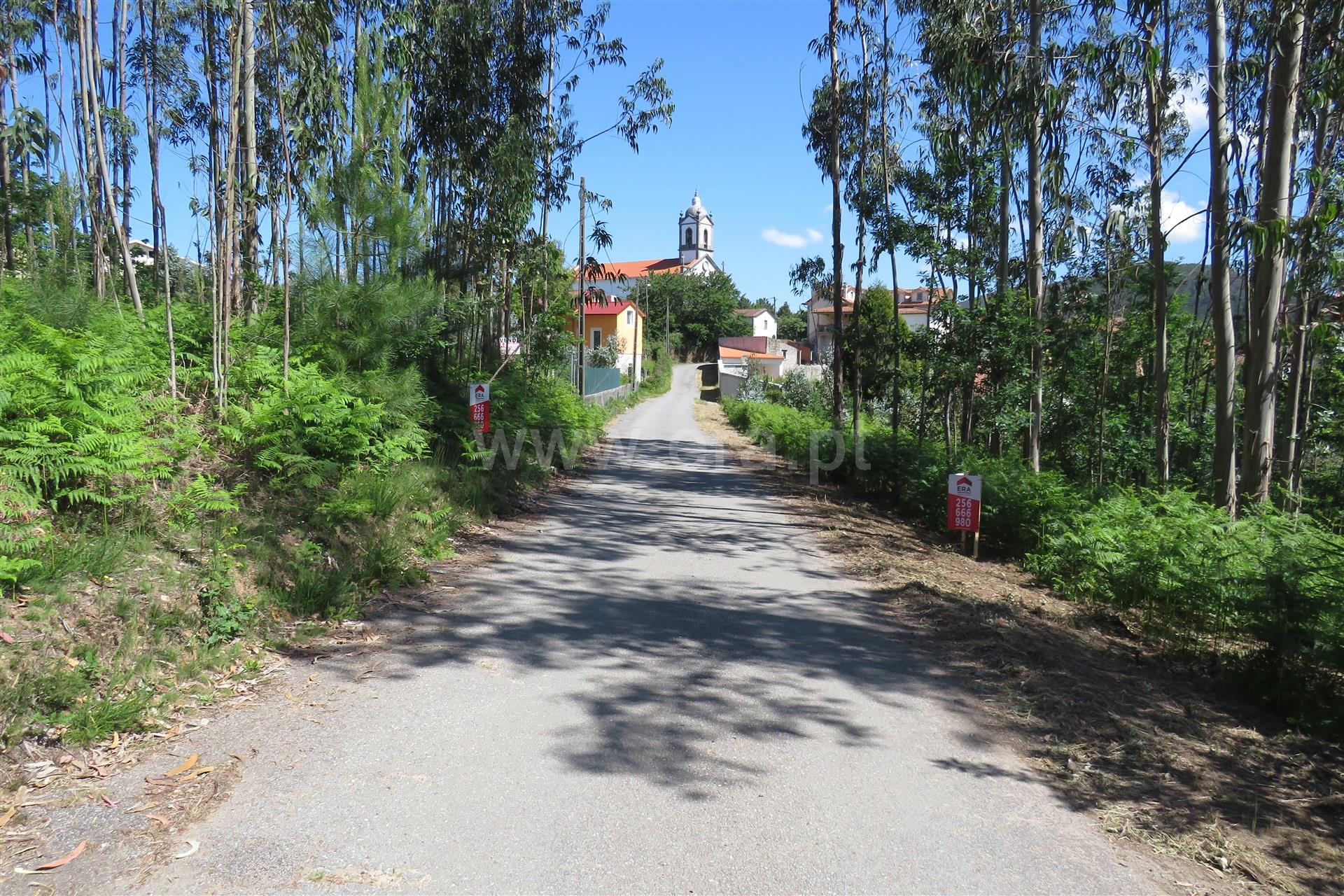Land for sale in Oliveira de Azeméis, Portugal — €109,000