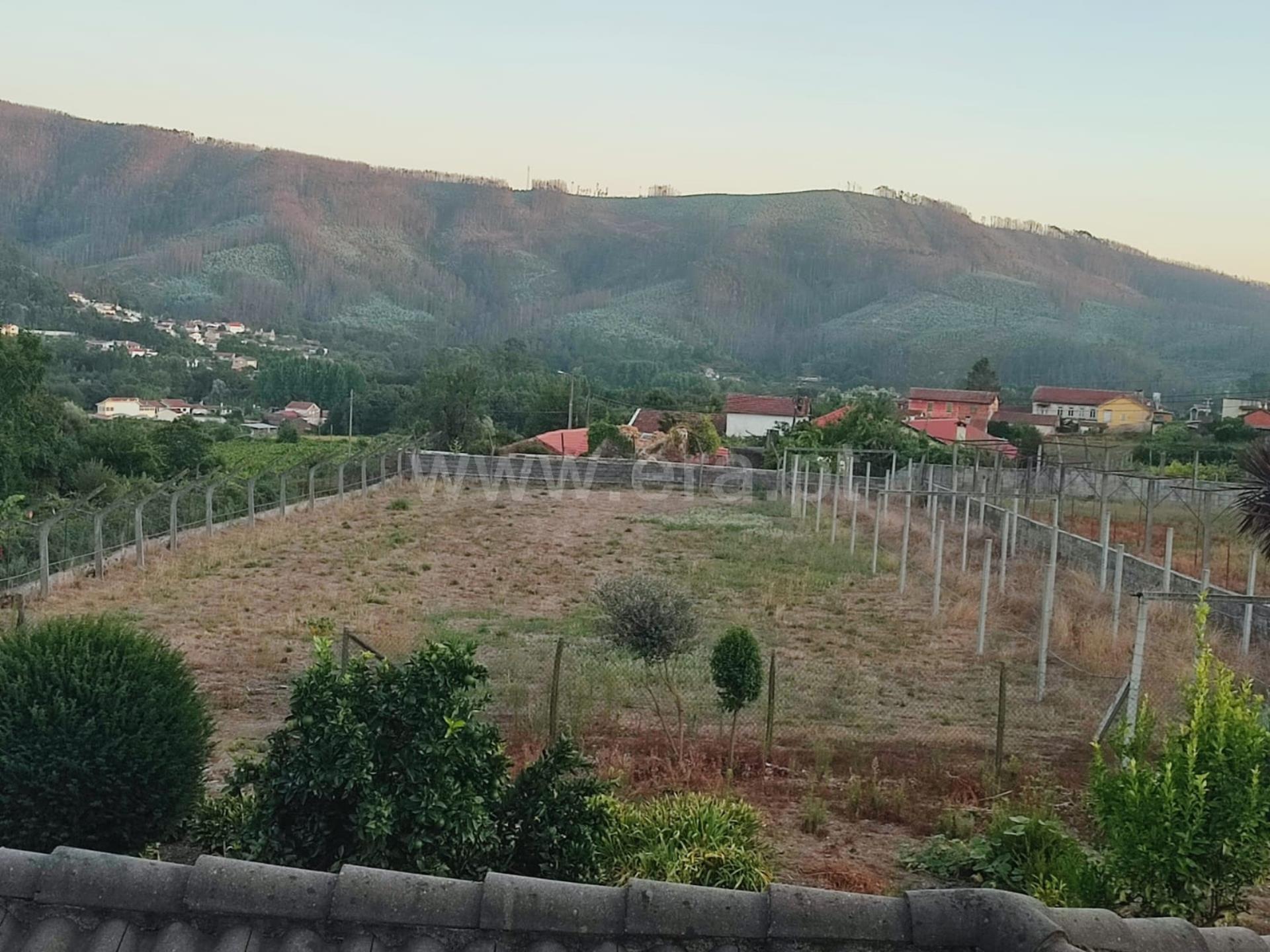 Land for sale in Oliveira de Azeméis, Portugal — €88,000