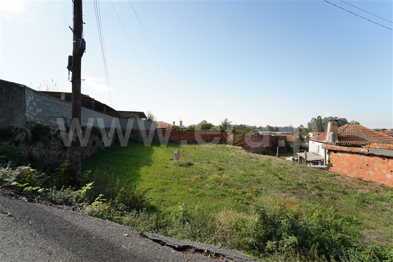 Terreno para Construção / Oliveira de Azeméis, Pindelo