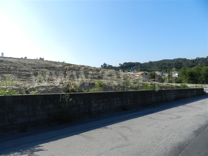 Terreno para Construção / Oliveira de Azeméis, Travanca