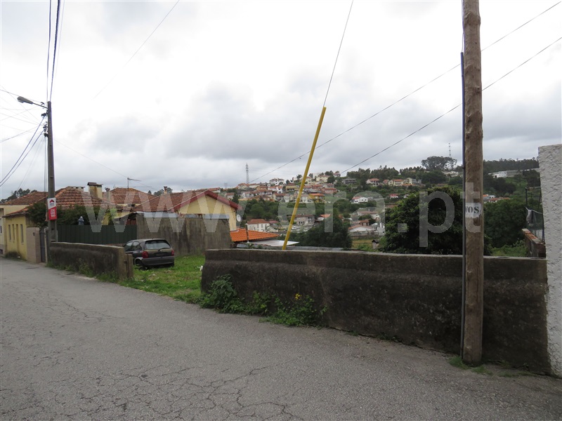 Terreno para Construção / Oliveira de Azeméis, Vila de Cucujães