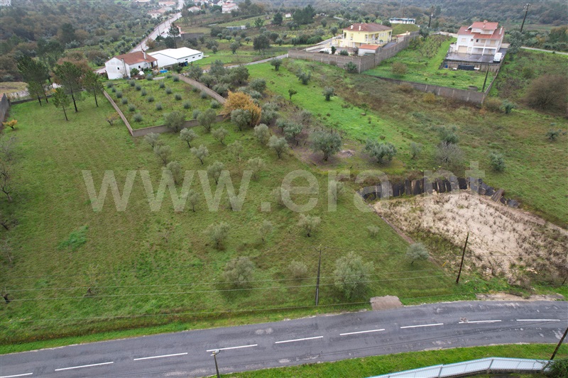 Terreno para Construção / Ourém, Alburitel