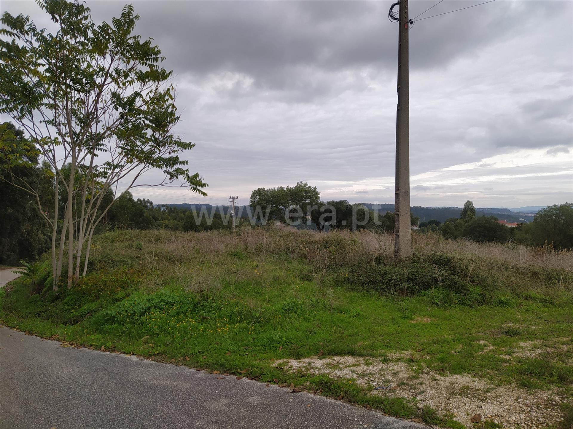 Land for sale in Ourém, Portugal — €145,000