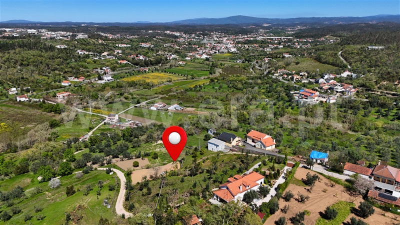 Terreno para Construção / Ourém, Caxarias