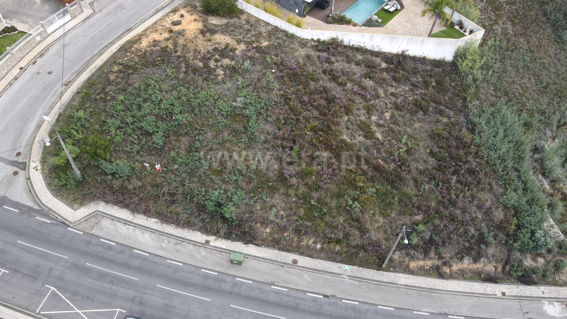 Land for sale in Ourém, Portugal — €58,000