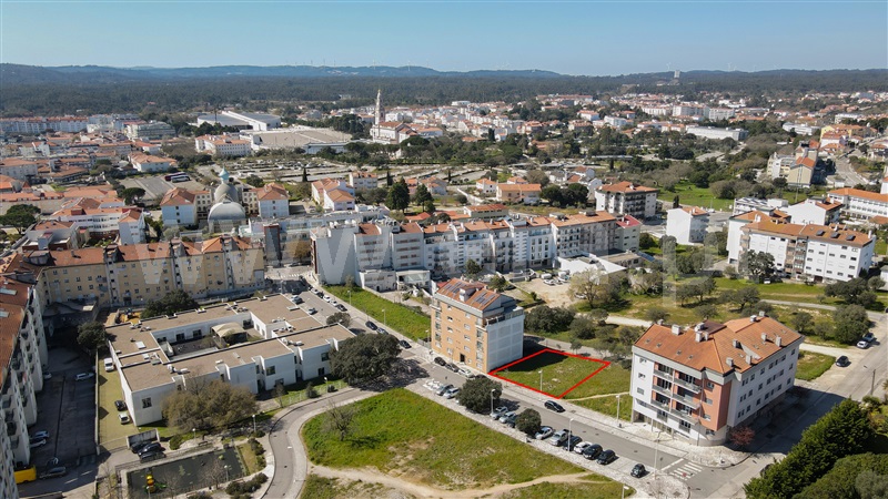 Terreno para Construção / Ourém, Fátima