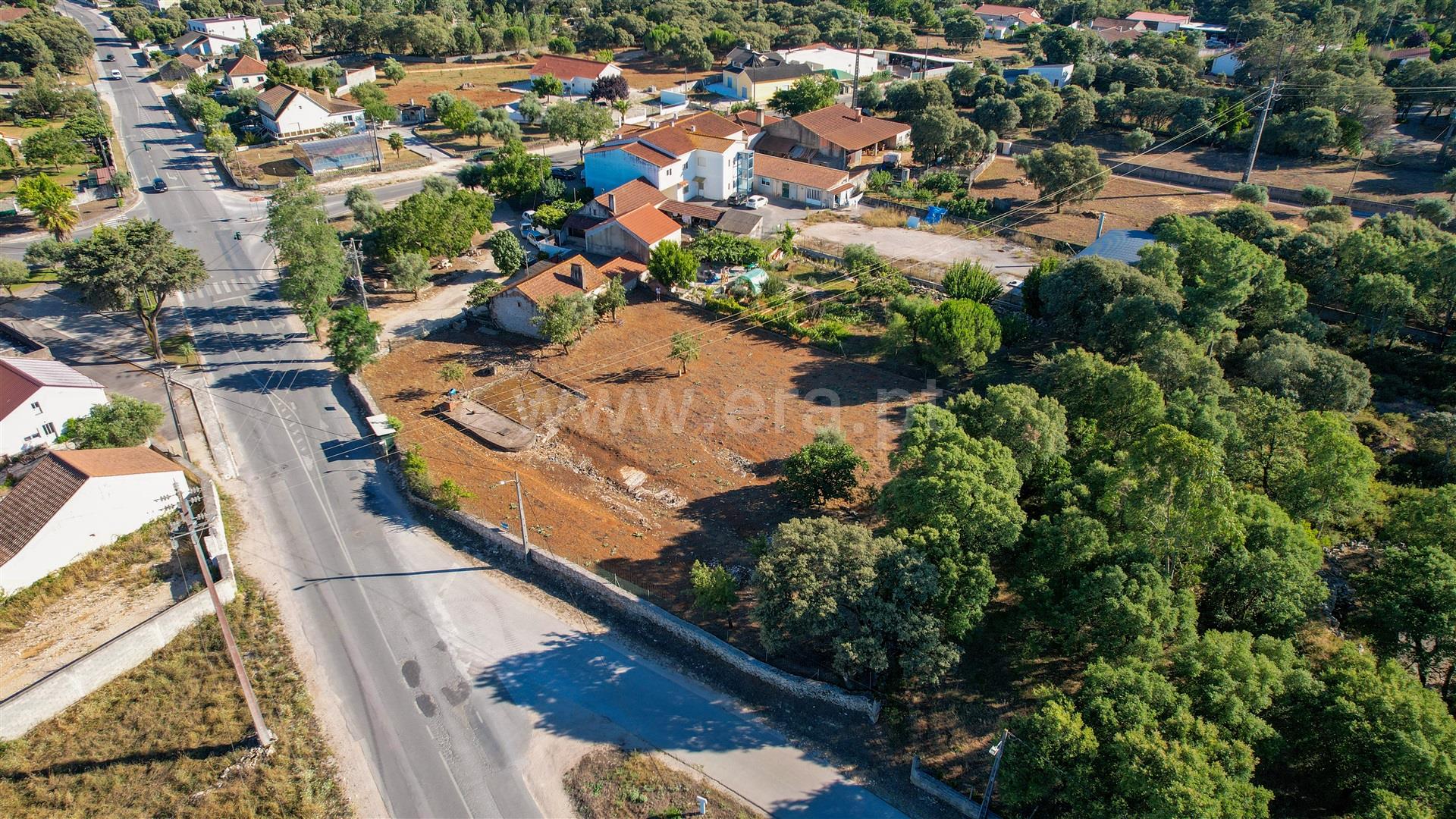 Land for sale in Ourém, Portugal — €83,000