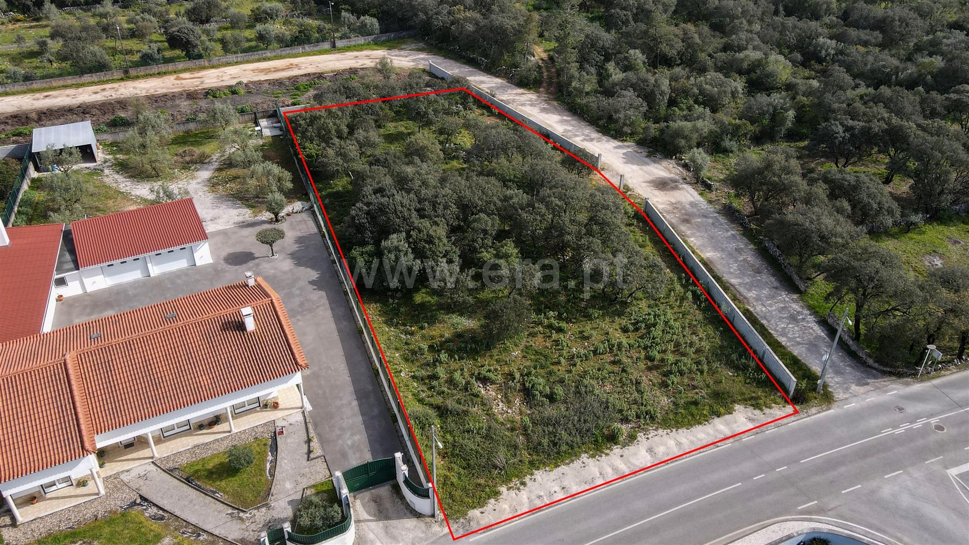 Land for sale in Ourém, Portugal — €140,000