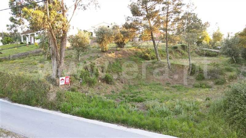 Terreno para Construção / Ourém, Freixianda, Ribeira do Fárrio e Formigais