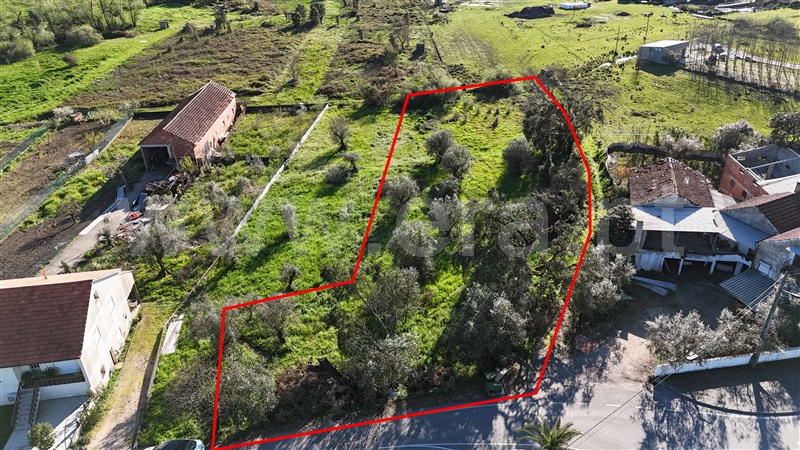 Terreno para Construção / Ourém, Freixianda, Ribeira do Fárrio e Formigais