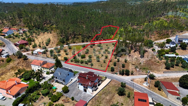 Terreno para Construção / Ourém, Gondemaria e Olival