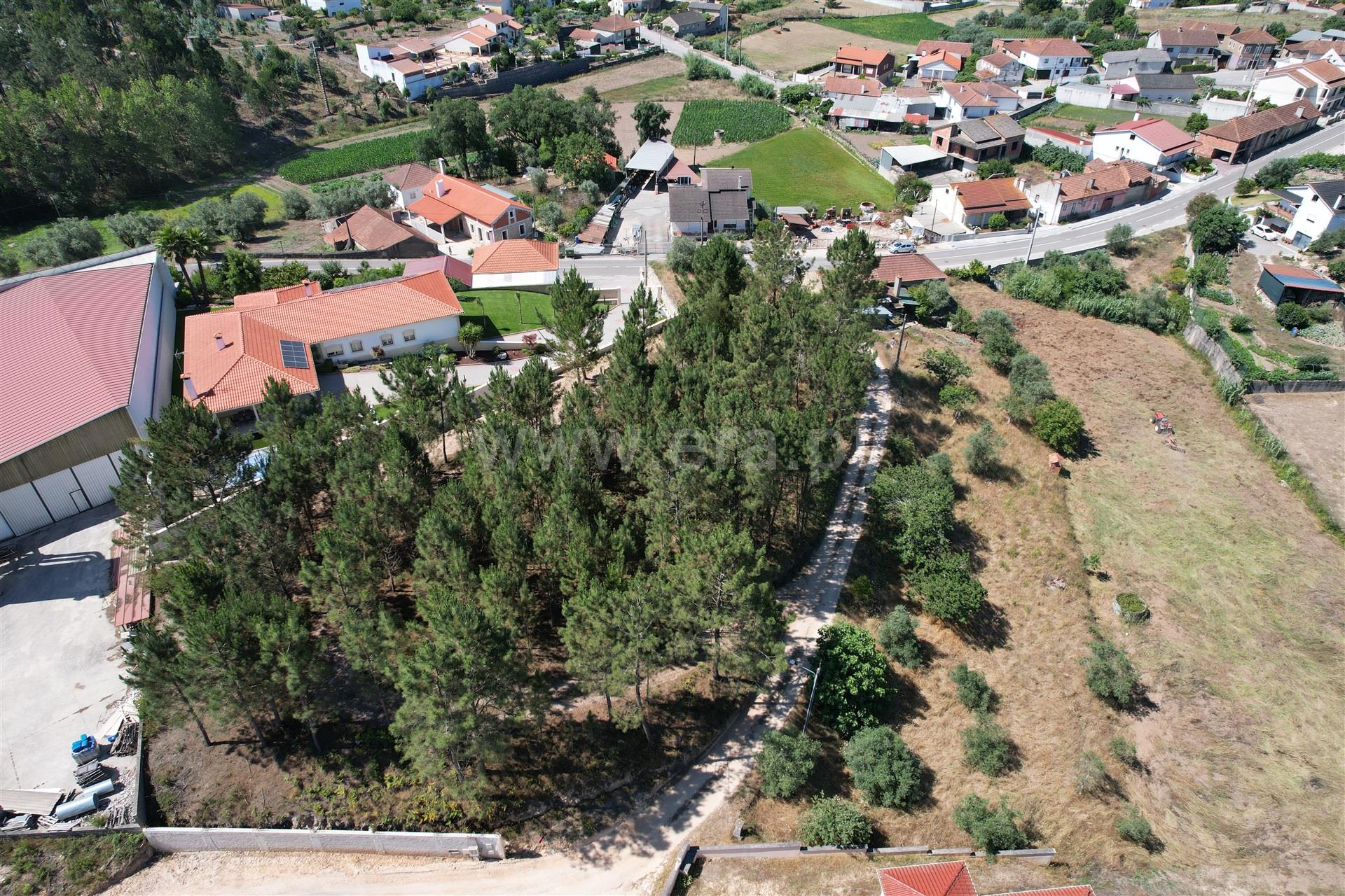Land for sale in Ourém, Portugal — €130,000
