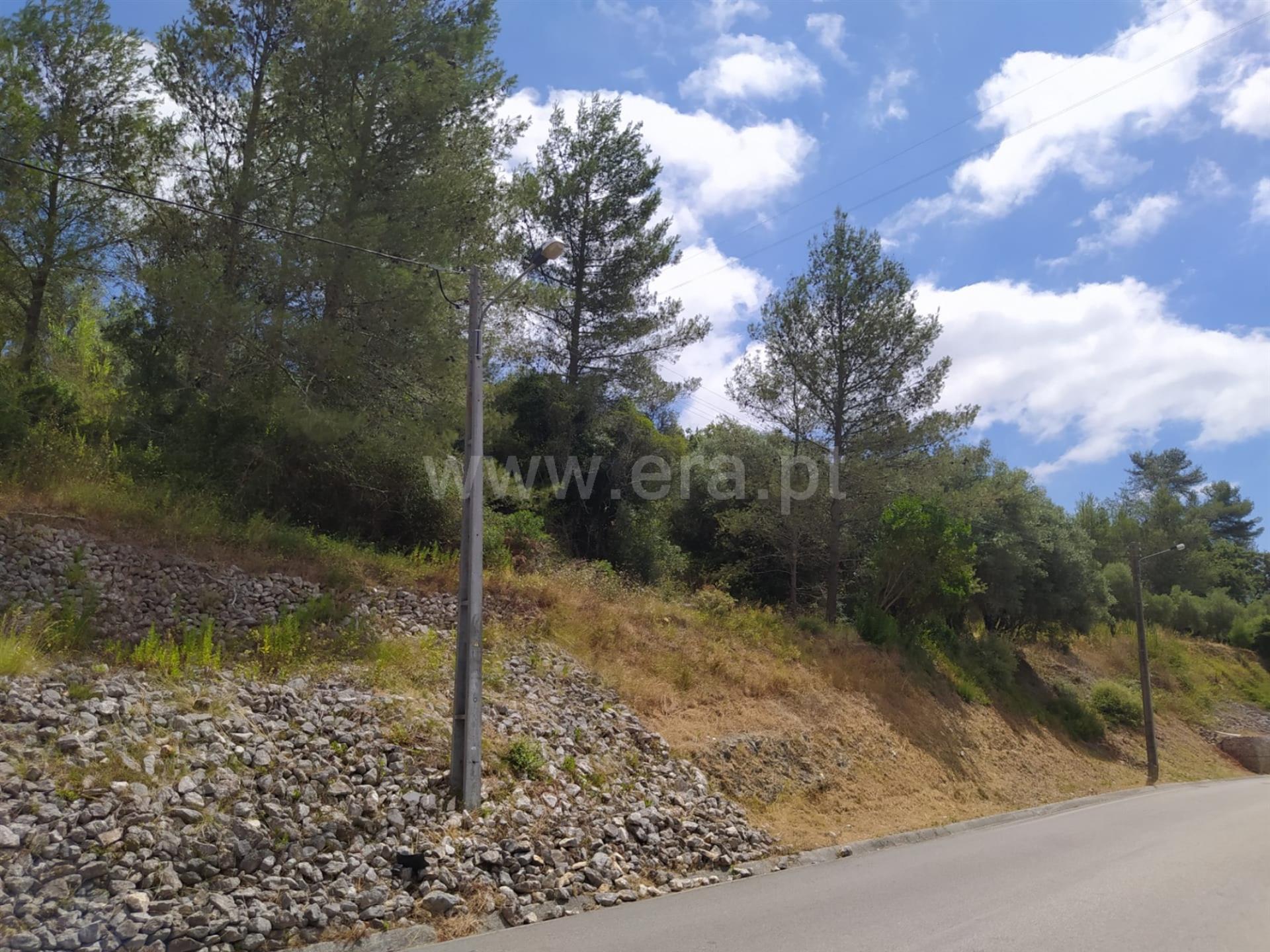 Land for sale in Ourém, Portugal — €85,000