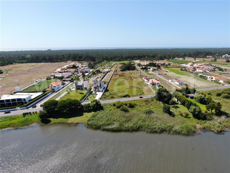 Terreno para Construção / Ovar, Torrão do Lameiro - Mais