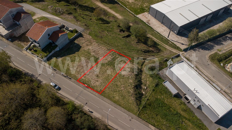 Terreno para Construção / Paredes de Coura, Castanheira