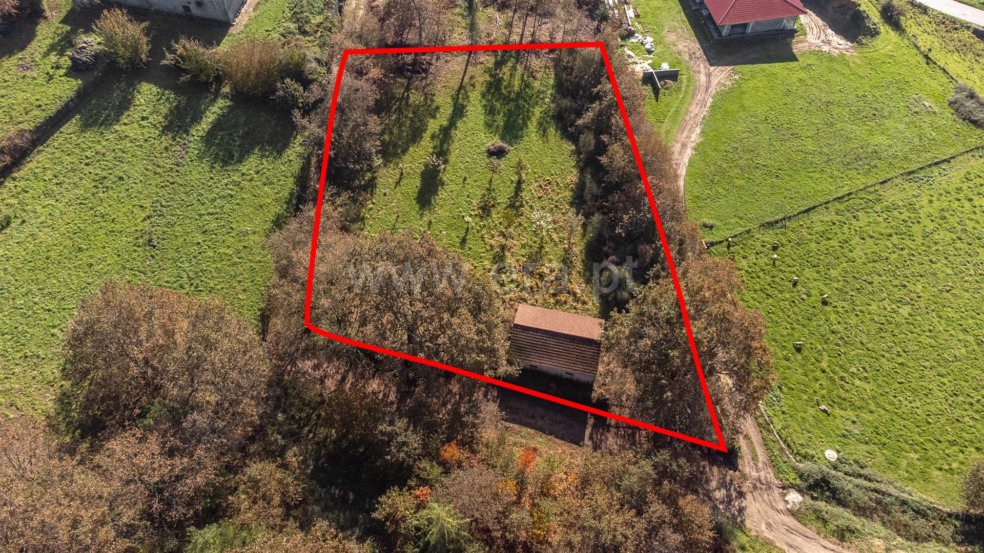 Land for sale in Paredes de Coura, Portugal — €65,000