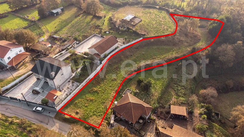 Terreno para Construção / Paredes de Coura, Romarigães