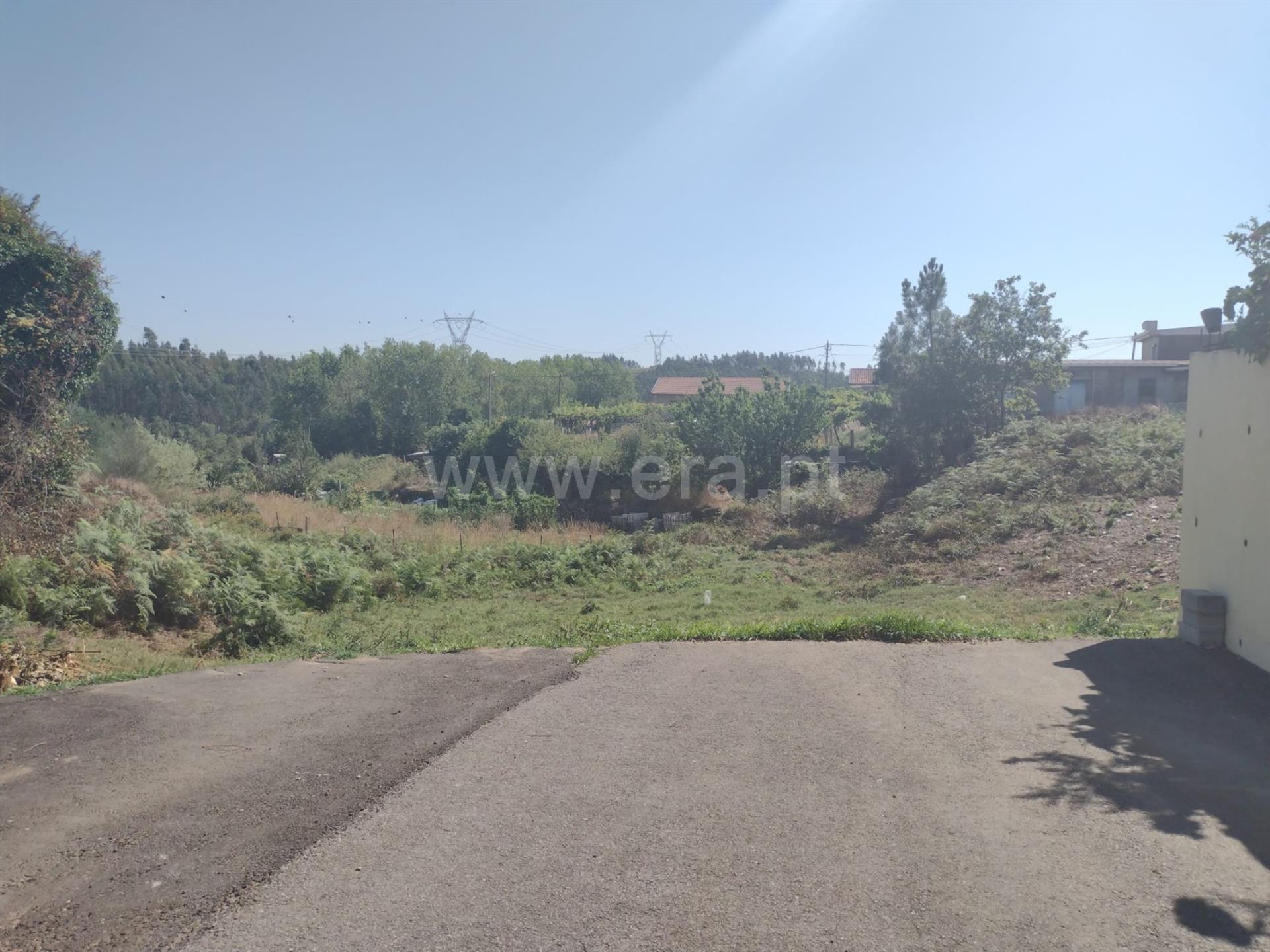 Land for sale in Paredes, Portugal — €120,000
