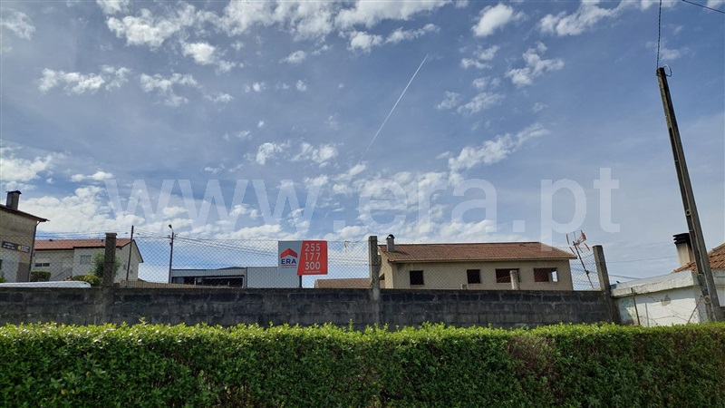 Terreno para Construção / Paredes, Rebordosa