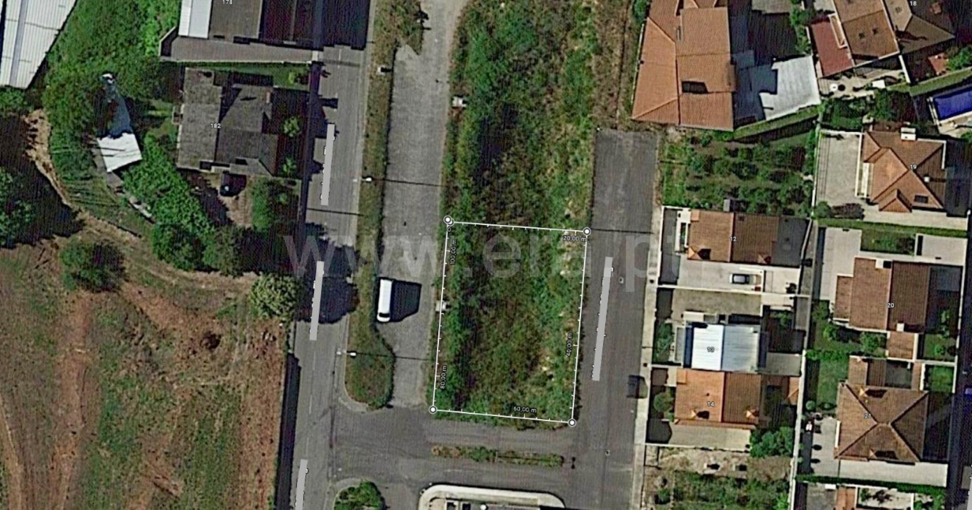 Land for sale in Paredes, Portugal — €275,000