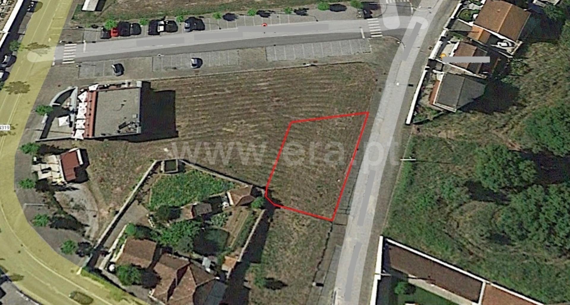 Land for sale in Paredes, Portugal — €56,600
