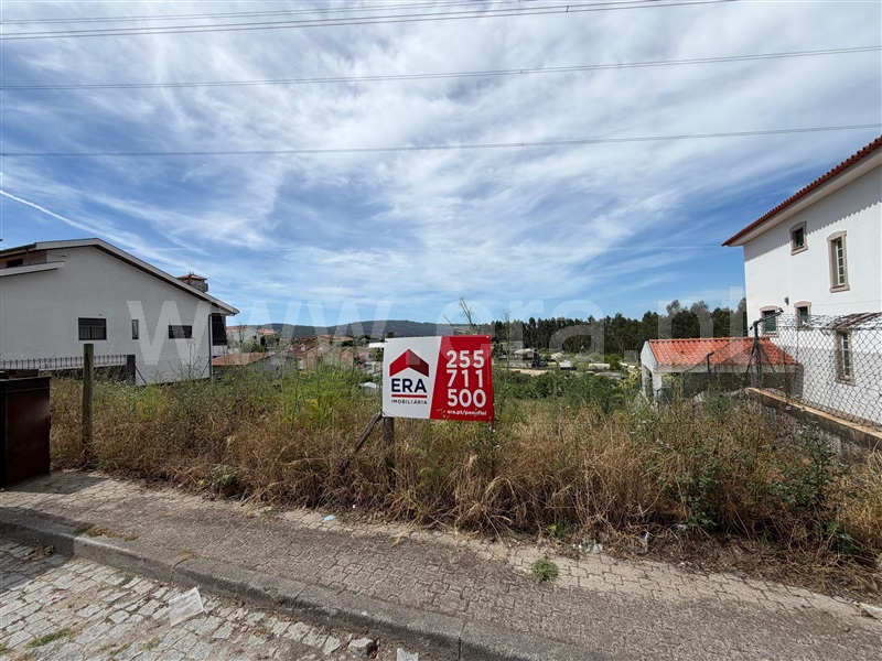 Terreno para Construção / Penafiel, Irivo