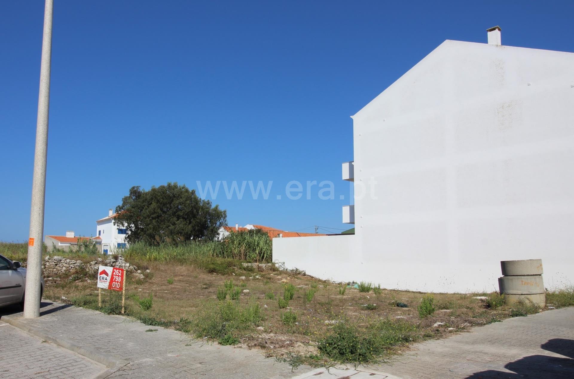 Land for sale in Peniche, Portugal — €250,000